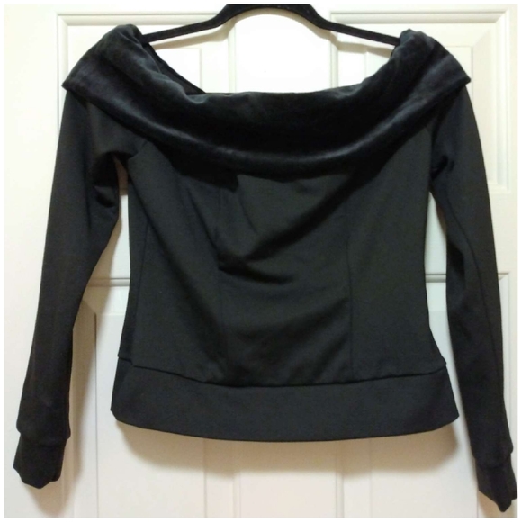 NWOT Juicy Couture Lounge Wear Long Sleeve, Off-the-Shoulder Top - Picture 3 of 16